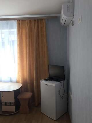 Гостиница Guest house Apelsin Саки Стандартный трехместный номер-7