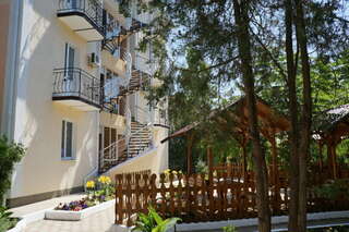 Гостиница Апельсин Саки-1