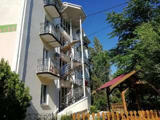 Гостиница Апельсин Саки-3