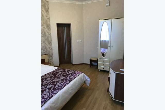 Гостиница Апельсин Саки-92